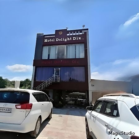 Hotel Delight Deluxe Pipra Dewās Zewnętrze zdjęcie