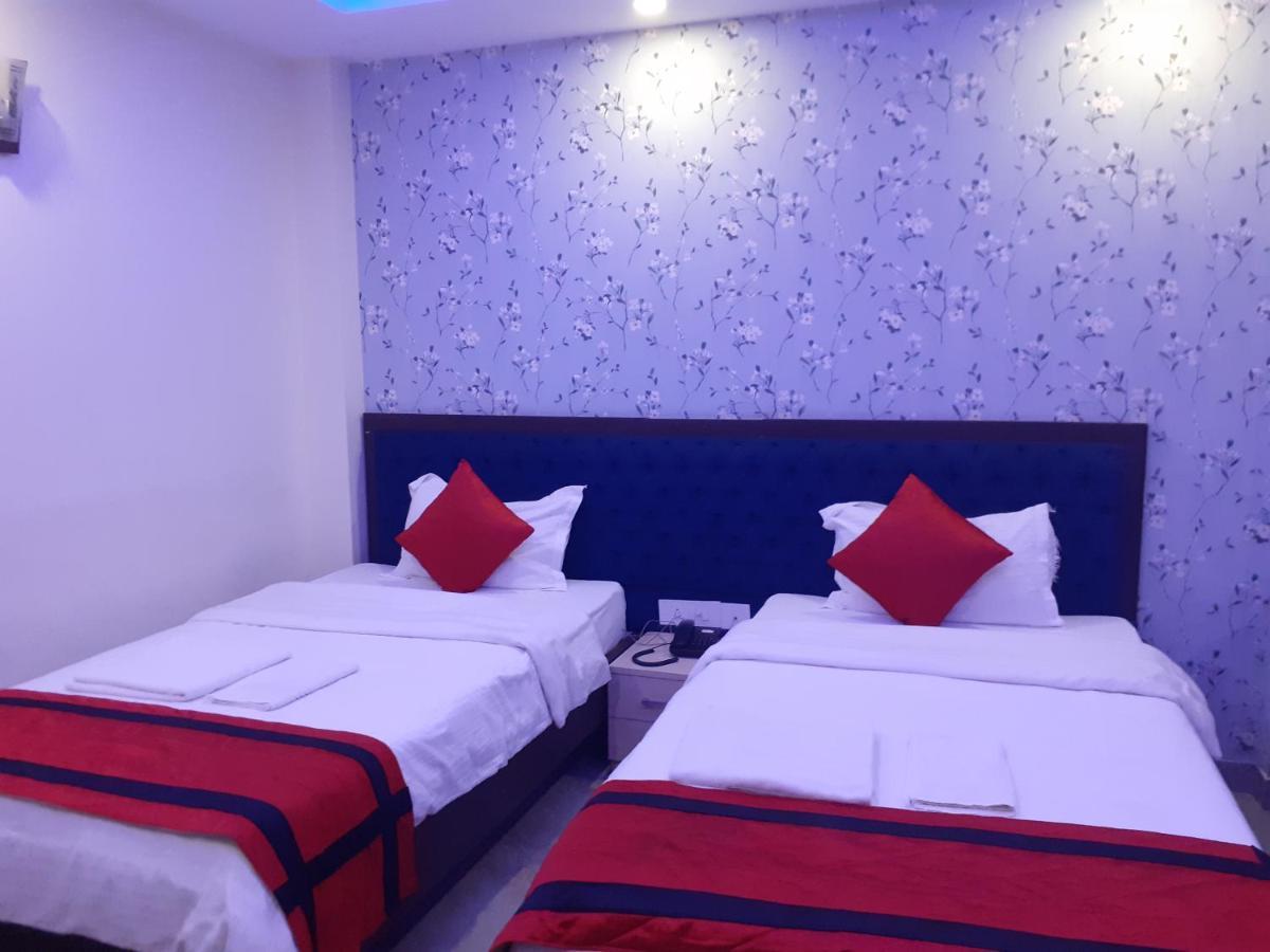 Hotel Delight Deluxe Pipra Dewās Zewnętrze zdjęcie
