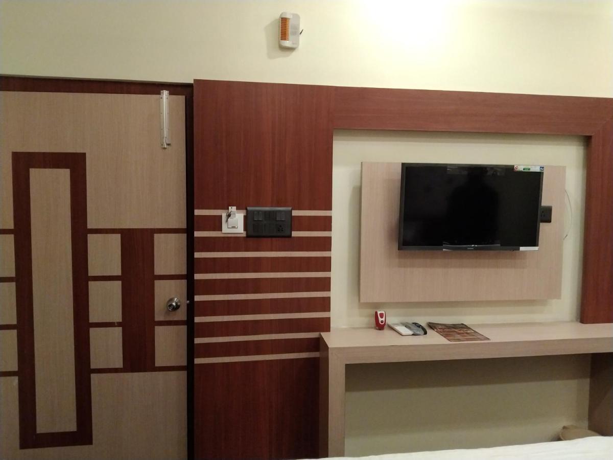 Hotel Delight Deluxe Pipra Dewās Zewnętrze zdjęcie